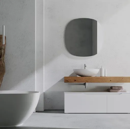 Mobile da bagno a terra in laccato bianco opaco con top in Rovere Rustech RT12 di Arteba