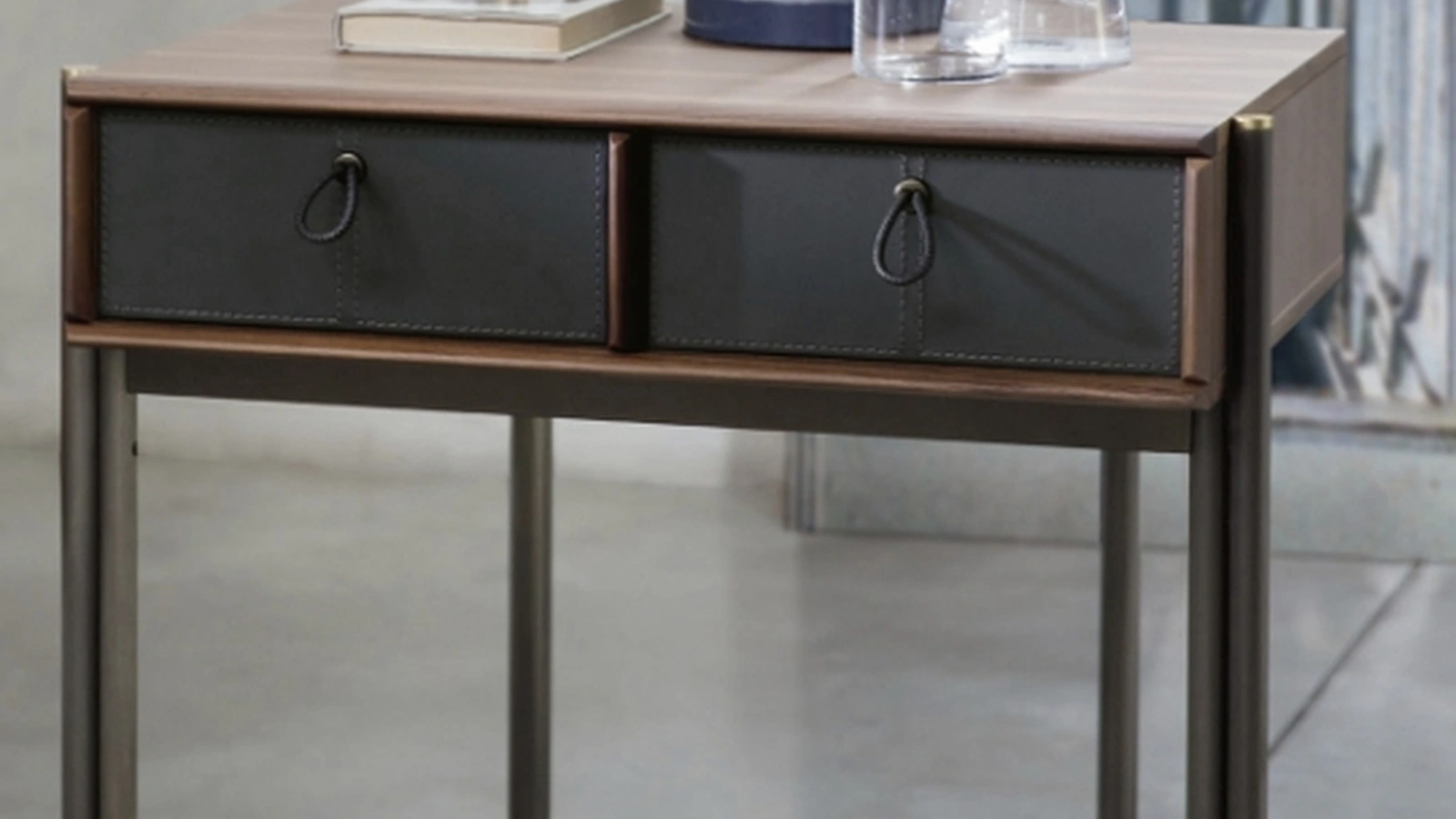 Comodino Bayus di Porada