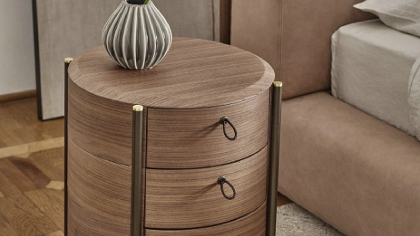 Comodino Bayus Tondo 3 di Porada