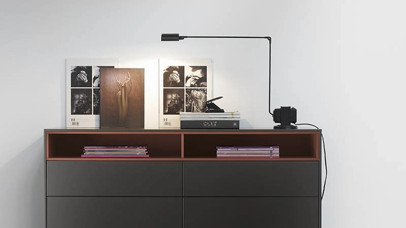 Comò Ober in laccato di Treku