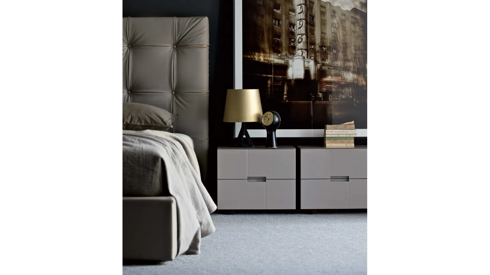 Comodino moderno in laccato opaco Palea di Estel