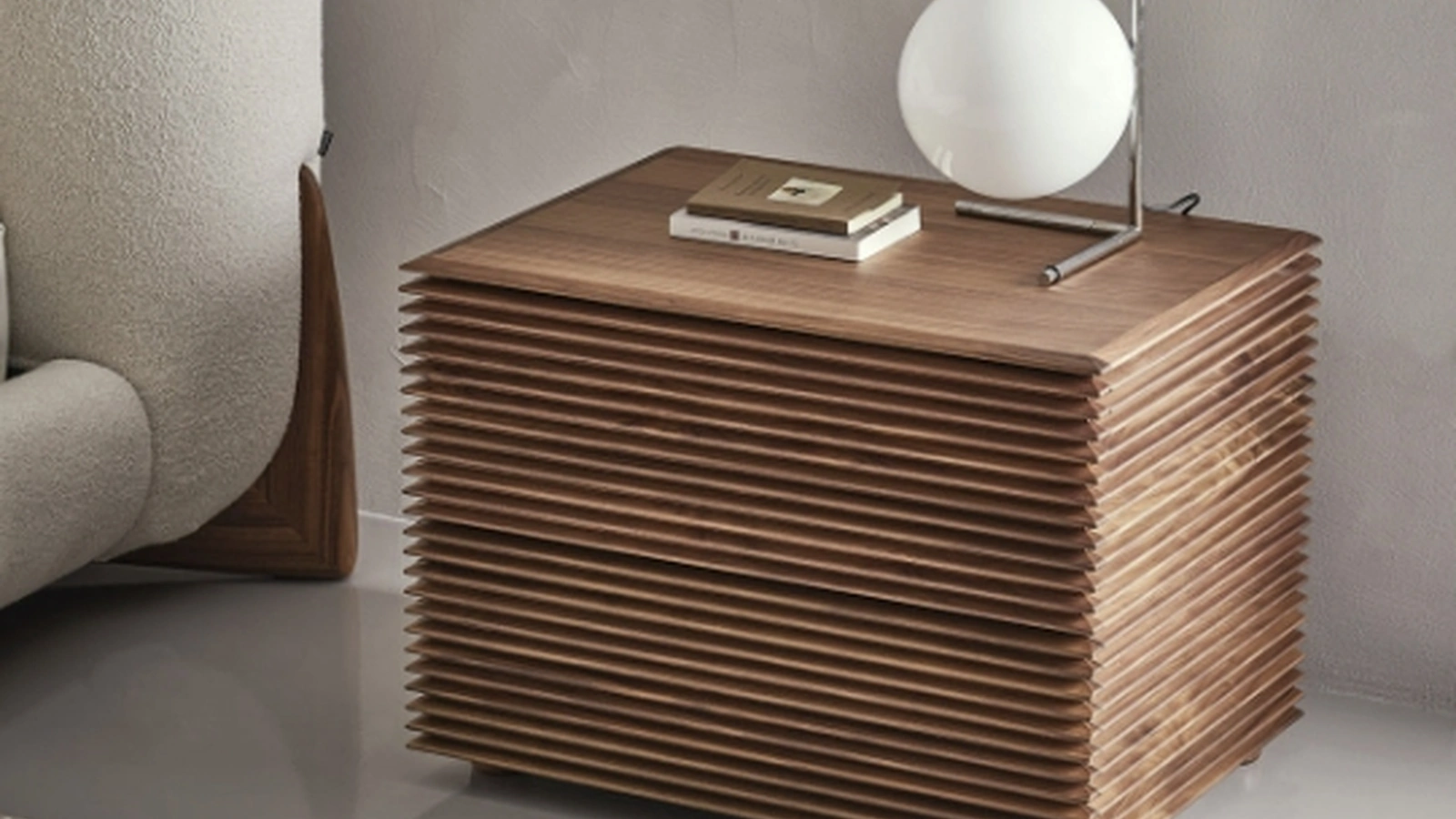 Comodino Riga di Porada