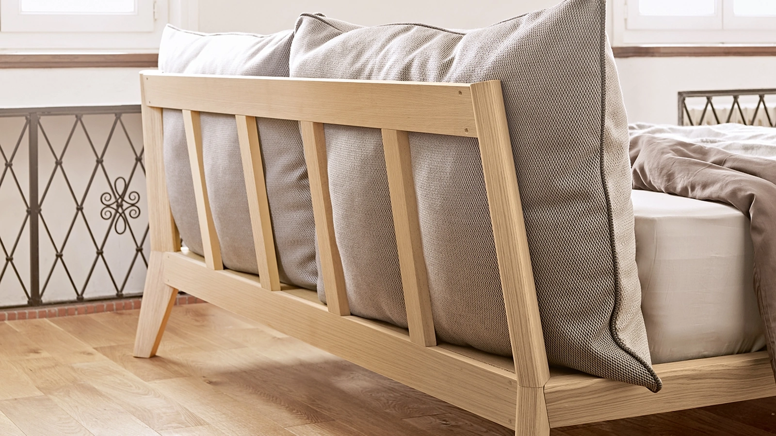 Letto Bora finitura Natural Oak di Treku