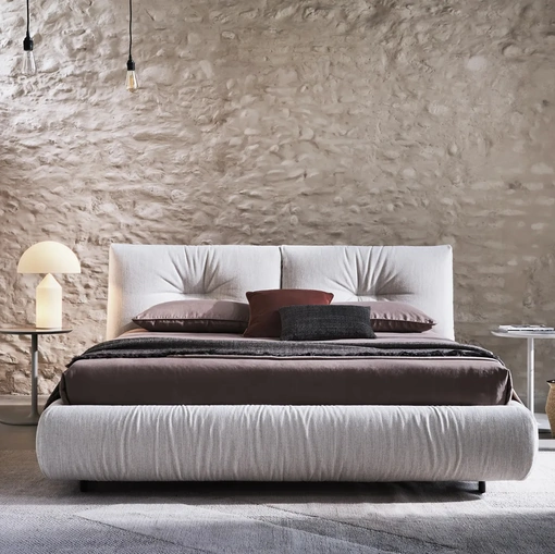 Letto in tessuto imbottito Kumo di Twils