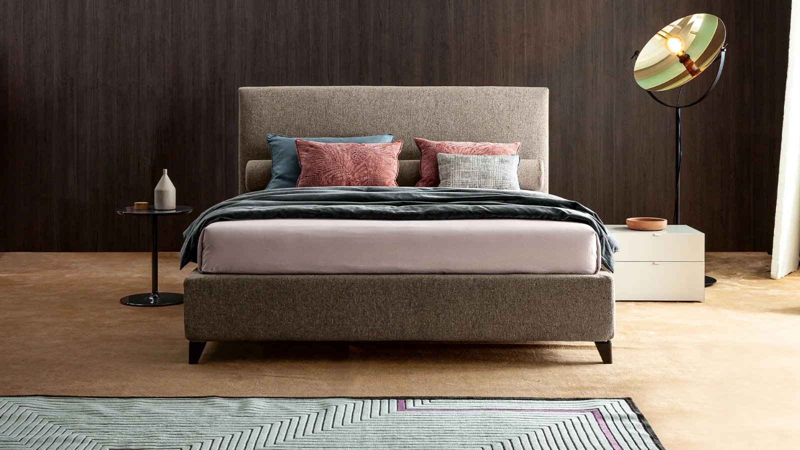 Letto in tessuto con testiera Max Alto di Twils