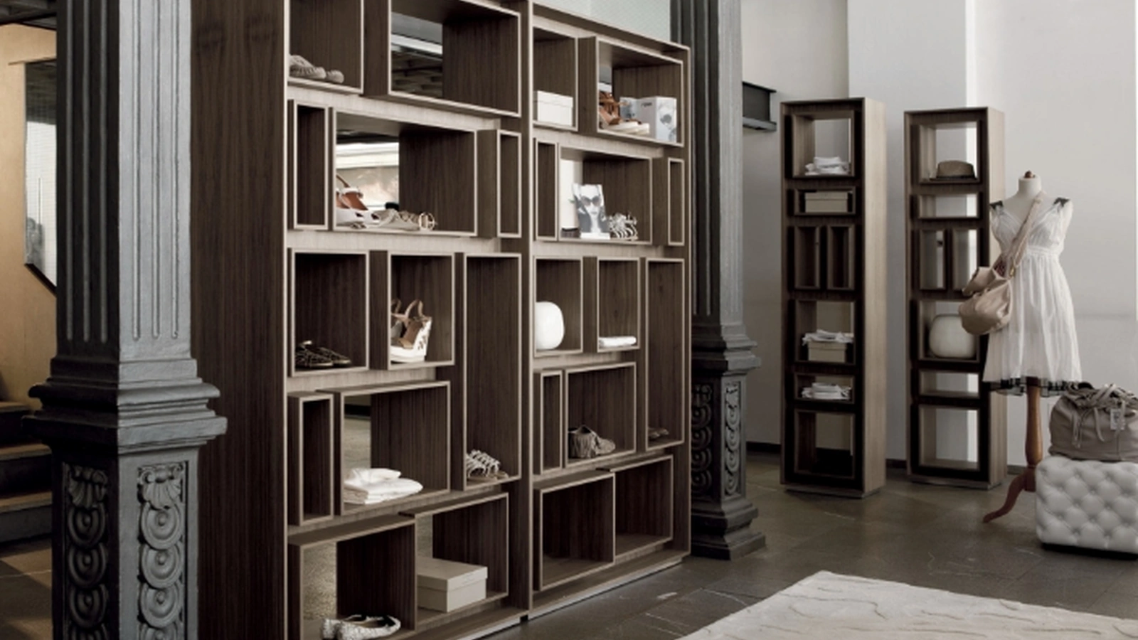 Libreria divisoria First di Porada