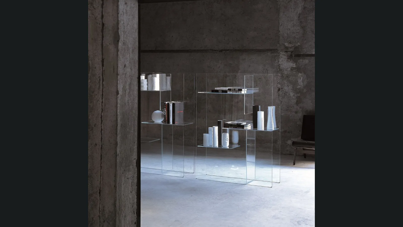 Libreria divisoria Transfix di Glas Italia