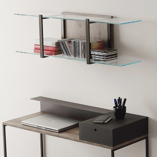 Libreria sospesa Icon 03 in metallo e vetro di Ponti Terenghi