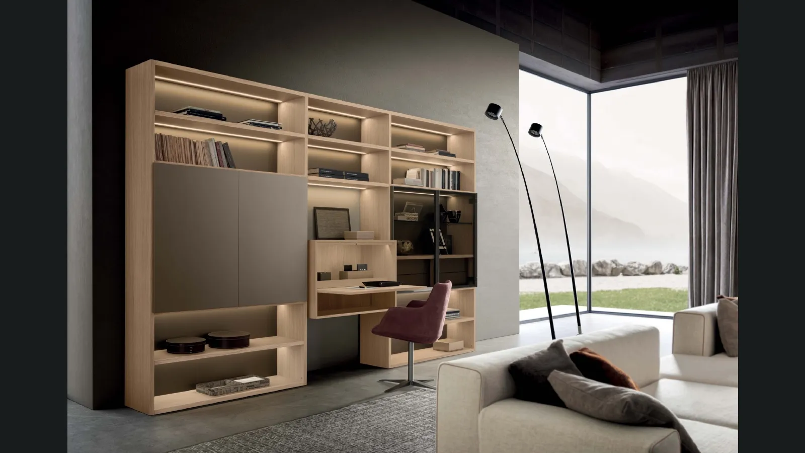 Libreria Pari & Dispari 09 in legno con ante in laccato opaco e vetro di Presotto