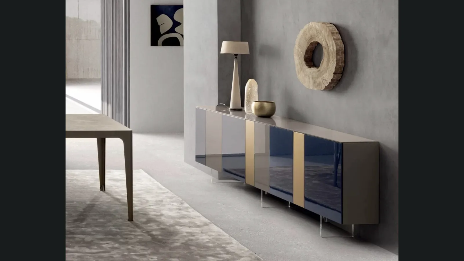 Madia InclinART in laccato lucido di Presotto