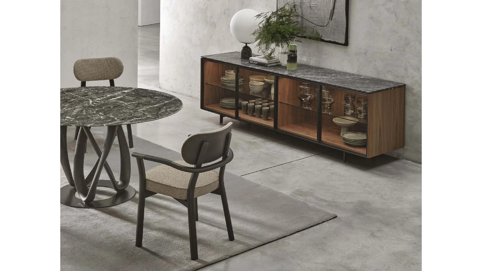 Madia Matics 4 in legno con ante in vetro di Porada