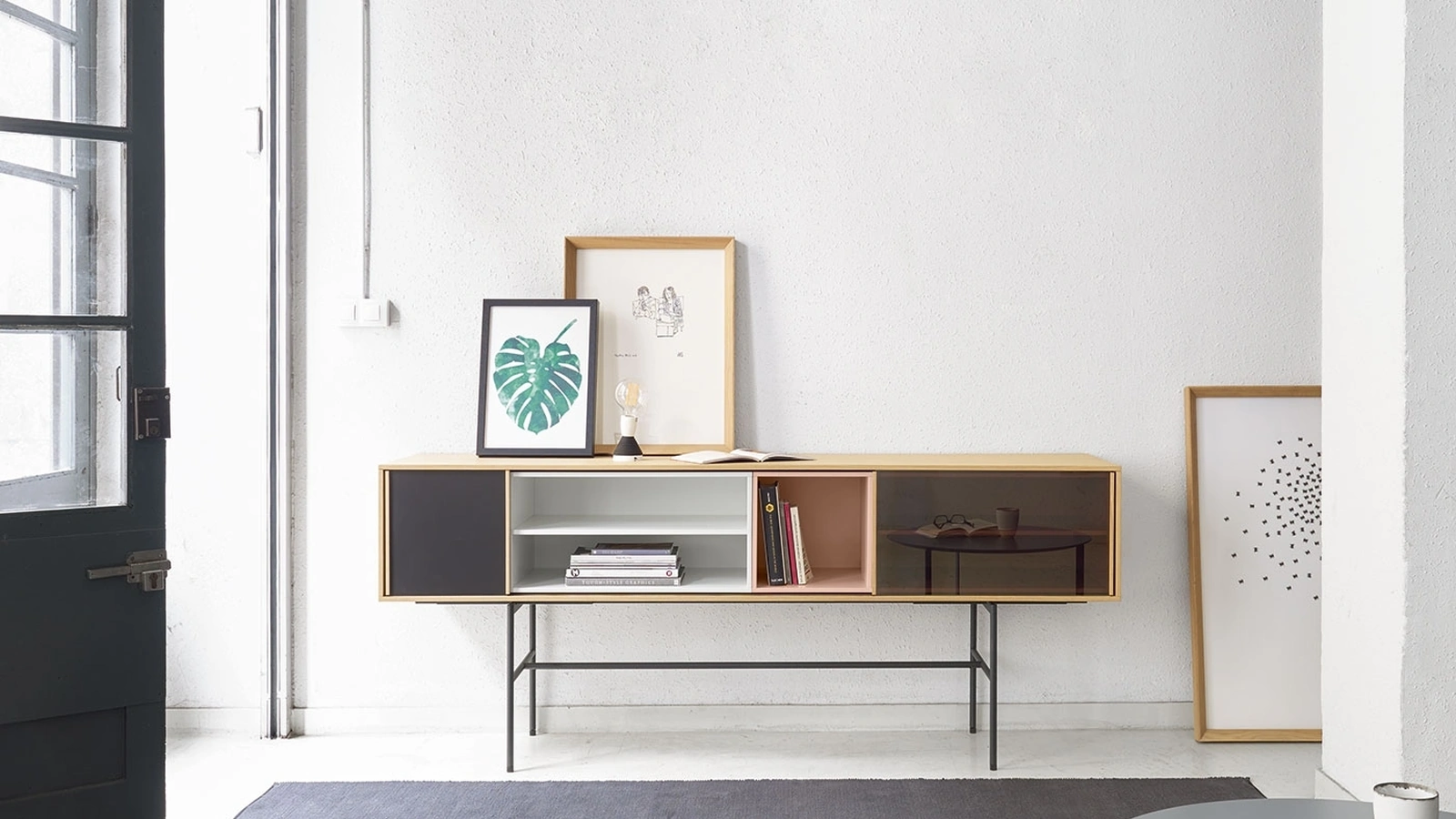 Madia Aura finitura Natural Oak e Bianco di Treku