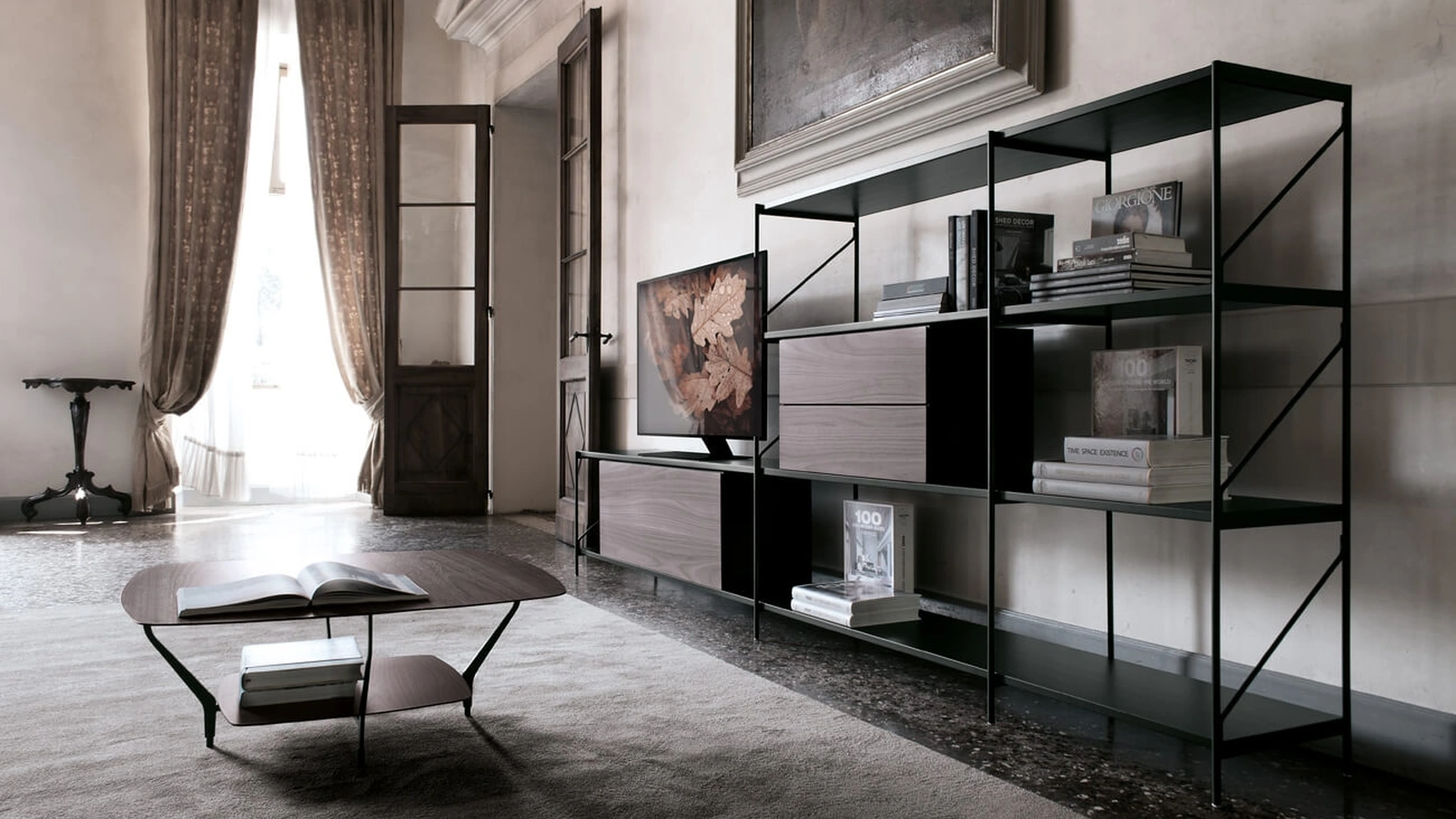 Mobile Porta Tv XY configurazione 33 in HPL noce e alluminio di Extendo