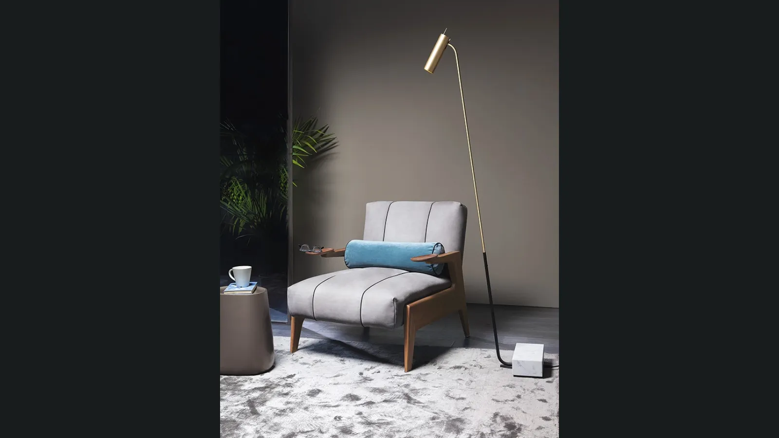 Poltrona in pelle con struttura in legno Italo di Vibieffe