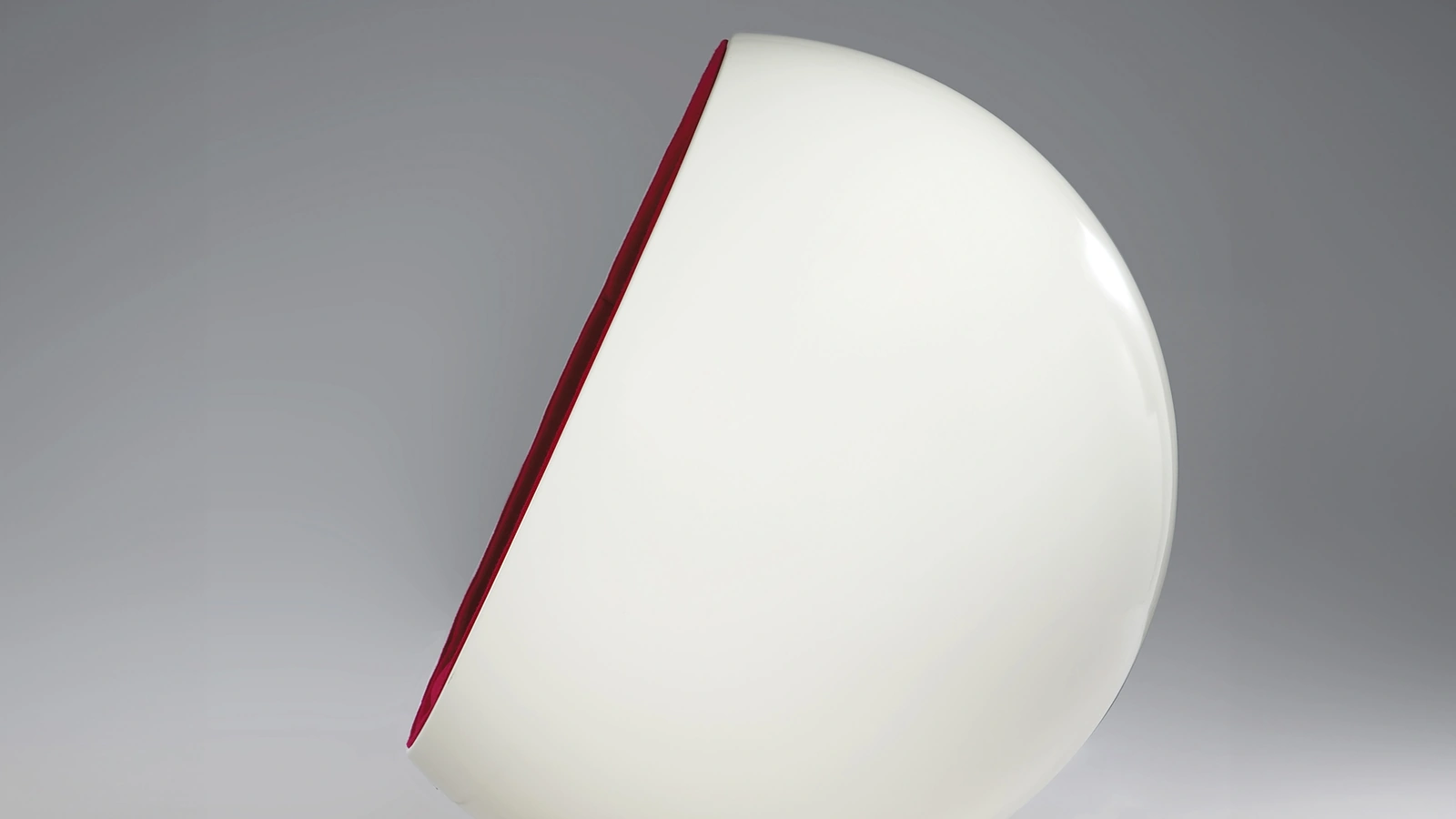 Poltrona Circle in fibra di vetro bianca  e interno in tessuto di Sigerico