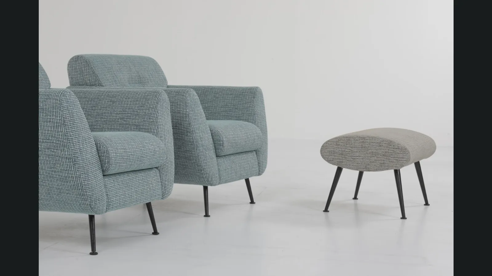 Poltroncina Olive in tessuto imbottito di Estel