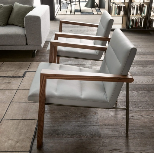 Poltroncina Mimosa in pelle e legno di Presotto