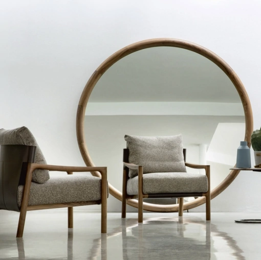 Poltrona Vera in tessuto, cuoio e legno di Porada