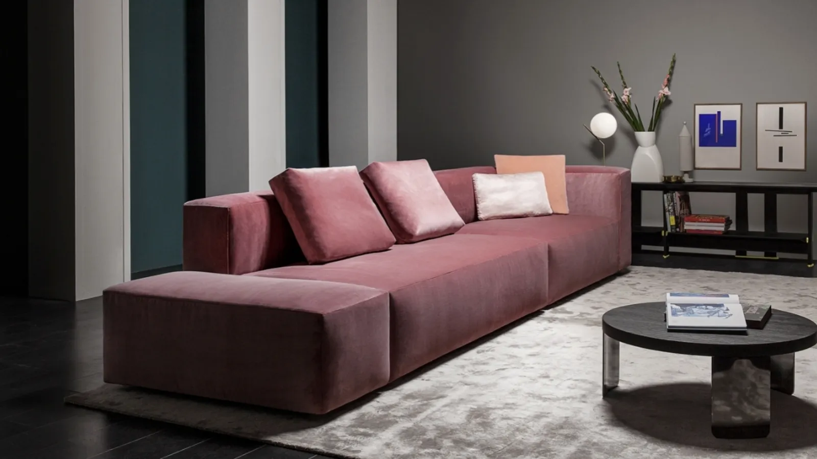 Divano lineare Cube di Vibieffe