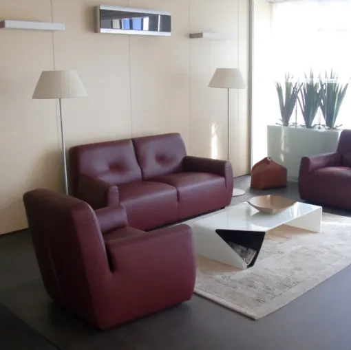 Salotto lineare in pelle Clubina di Estel