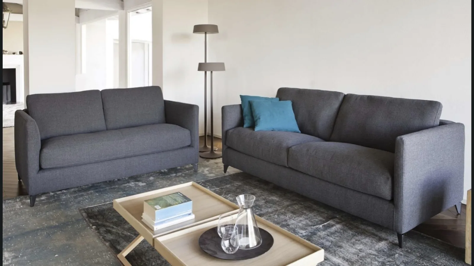 Divano lineare Zone Slim di Vibieffe