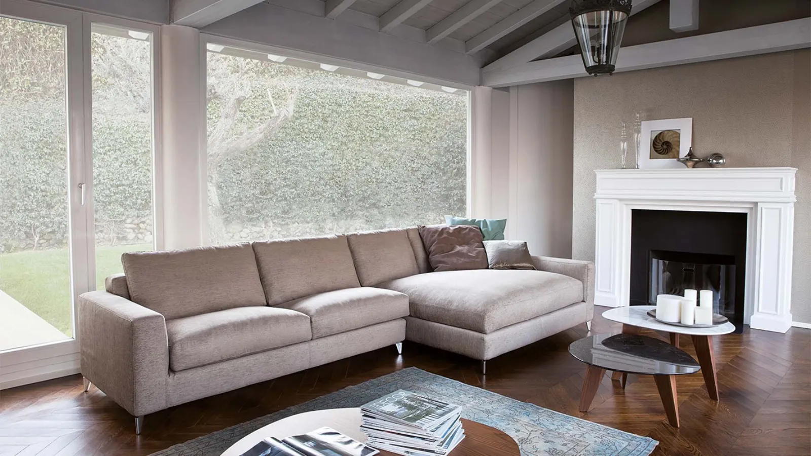 Divano con penisola Zone Comfort di Vibieffe