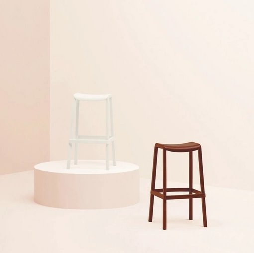 Sgabello impilabile Dome SG in polipropilene e metallo di Sedie Brianza