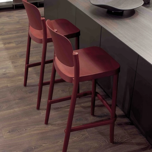 Sgabello Dori in polipropilene di Altacom