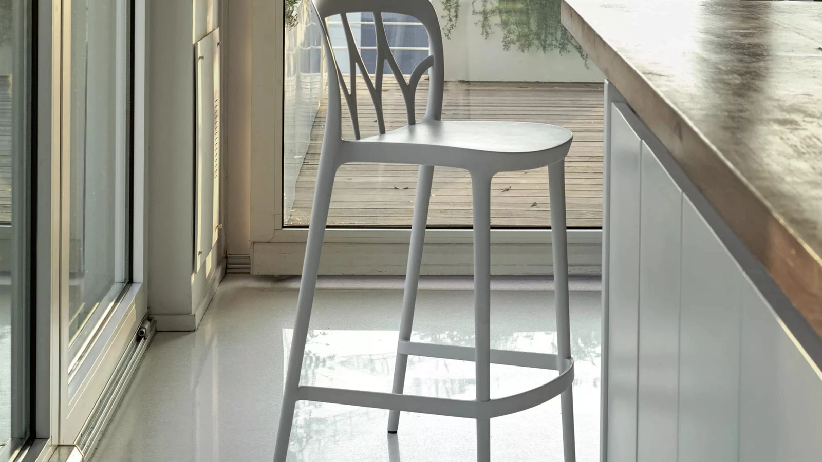 Sgabello Galaxy in polipropilene di Bontempi