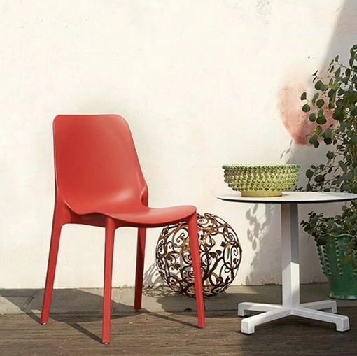 Sedia Ginny in polipropilene senza braccioli di Sedie Brianza