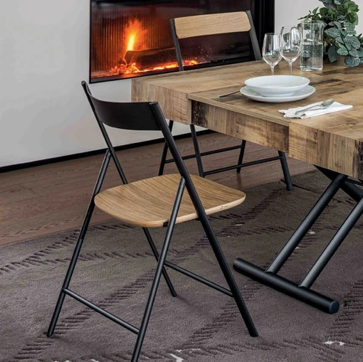 Sedia pieghevole Jolie in metallo con seduta in legno di Altacom