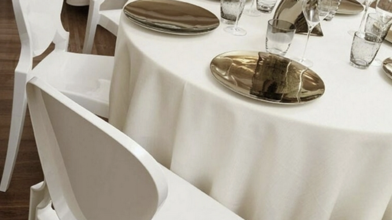 Sedia impilabile Queen in policarbonato di Sedie Brianza