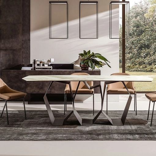 Sedia in pelle Izoard di Ronda Design