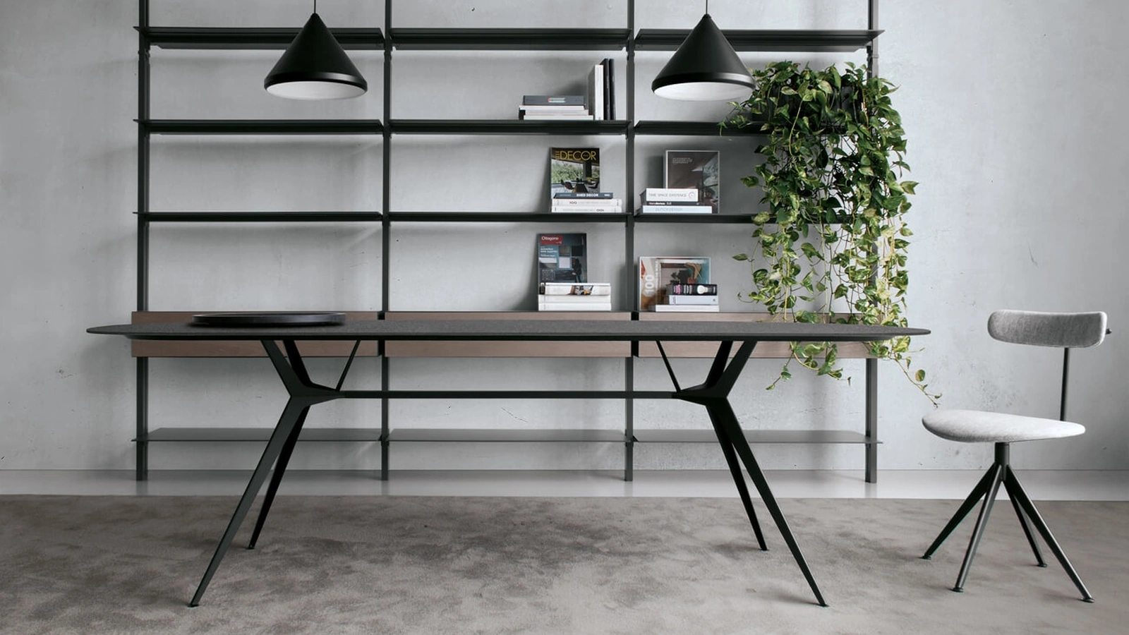 Tavolo Balance configurazione 09 con top in ceramica cardoso e telaio in acciaio di Extendo