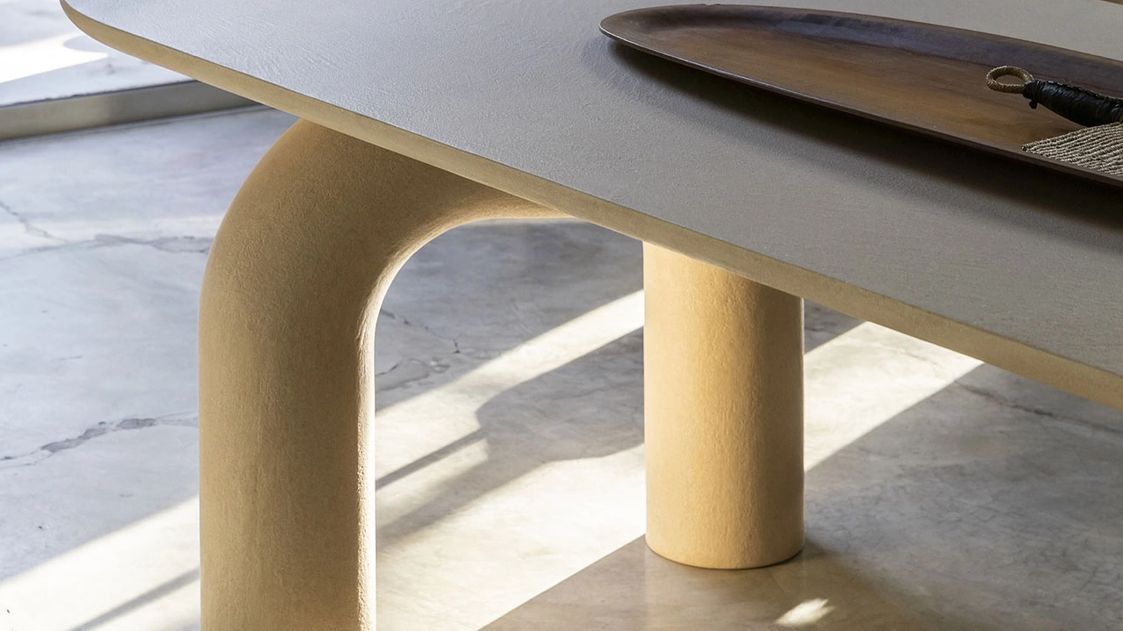 Tavolo di design Elephante di Mogg