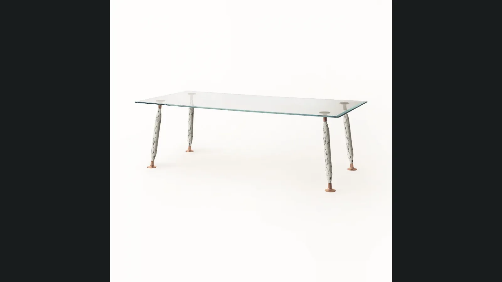 Tavolo rettangolare Lady Hio con top in cristallo e gambe in marmo di Glas Italia