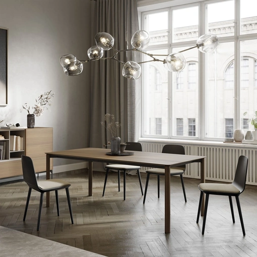 Tavolo Laga finitura legno Fumed Oak di Treku