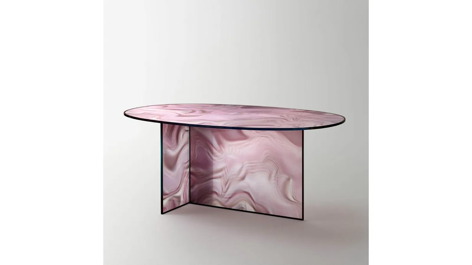 Tavolo Liquefy Ovale in cristallo con decorazione venata ed organica di Glas Italia