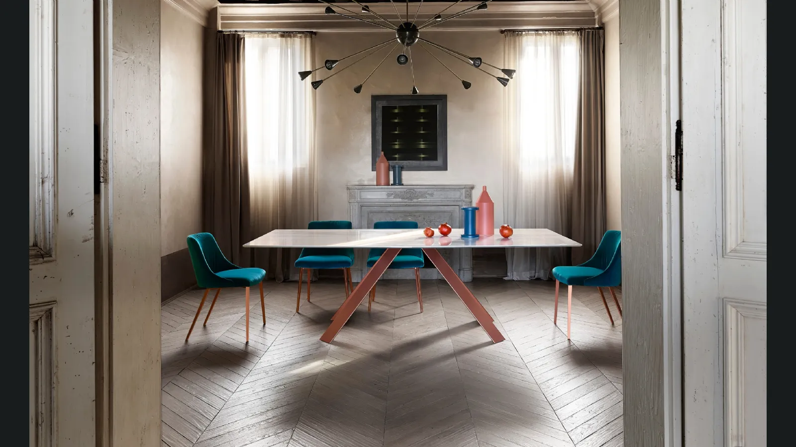 Tavolo Ki con top in ceramica e base in metallo verniciato di Ronda Design