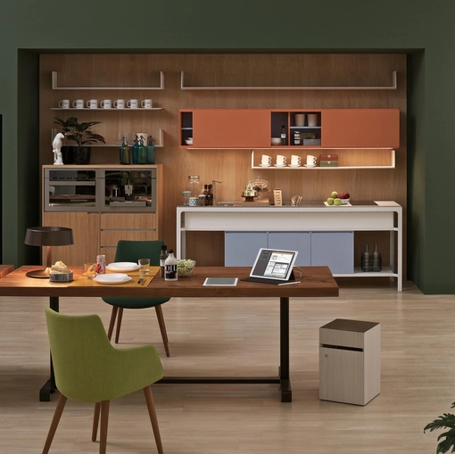 Tavolo in legno con base in metallo Sanmarino di Estel