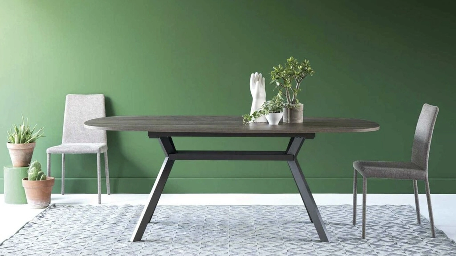 Tavolo allungabile Tecno con topin HPL effetto legno di Sedie Brianza