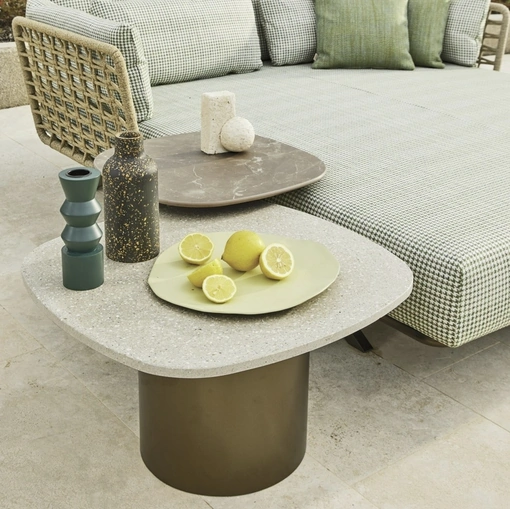 Tavolino Armàn in finitura terrazzo di Roberti