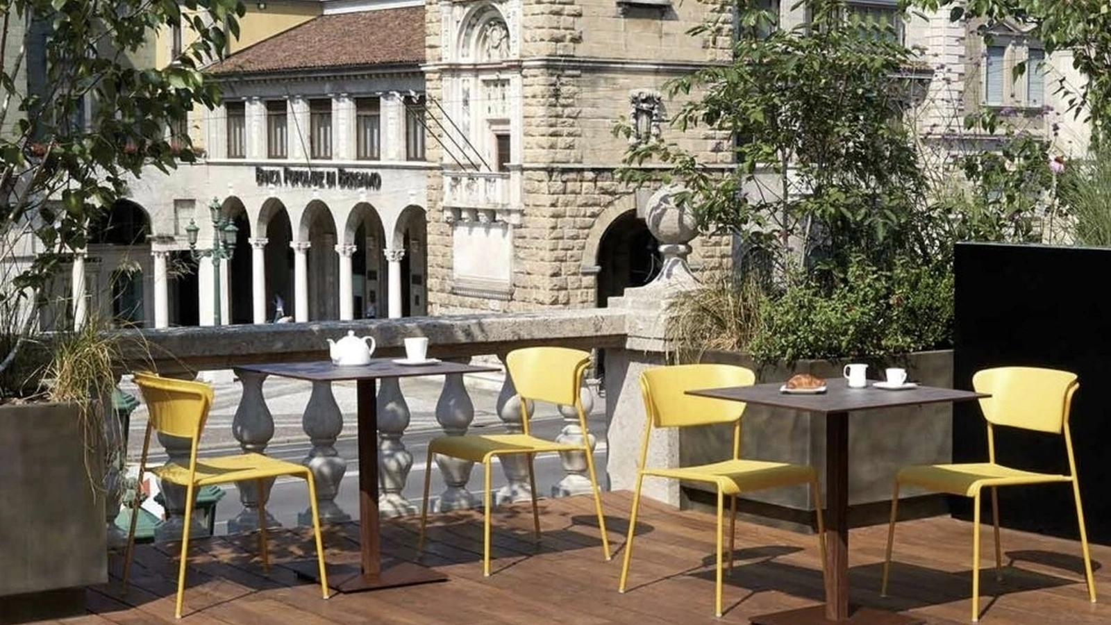 Sedia Lisa in polipropilene con struttura in metallo di Sedie Brianza