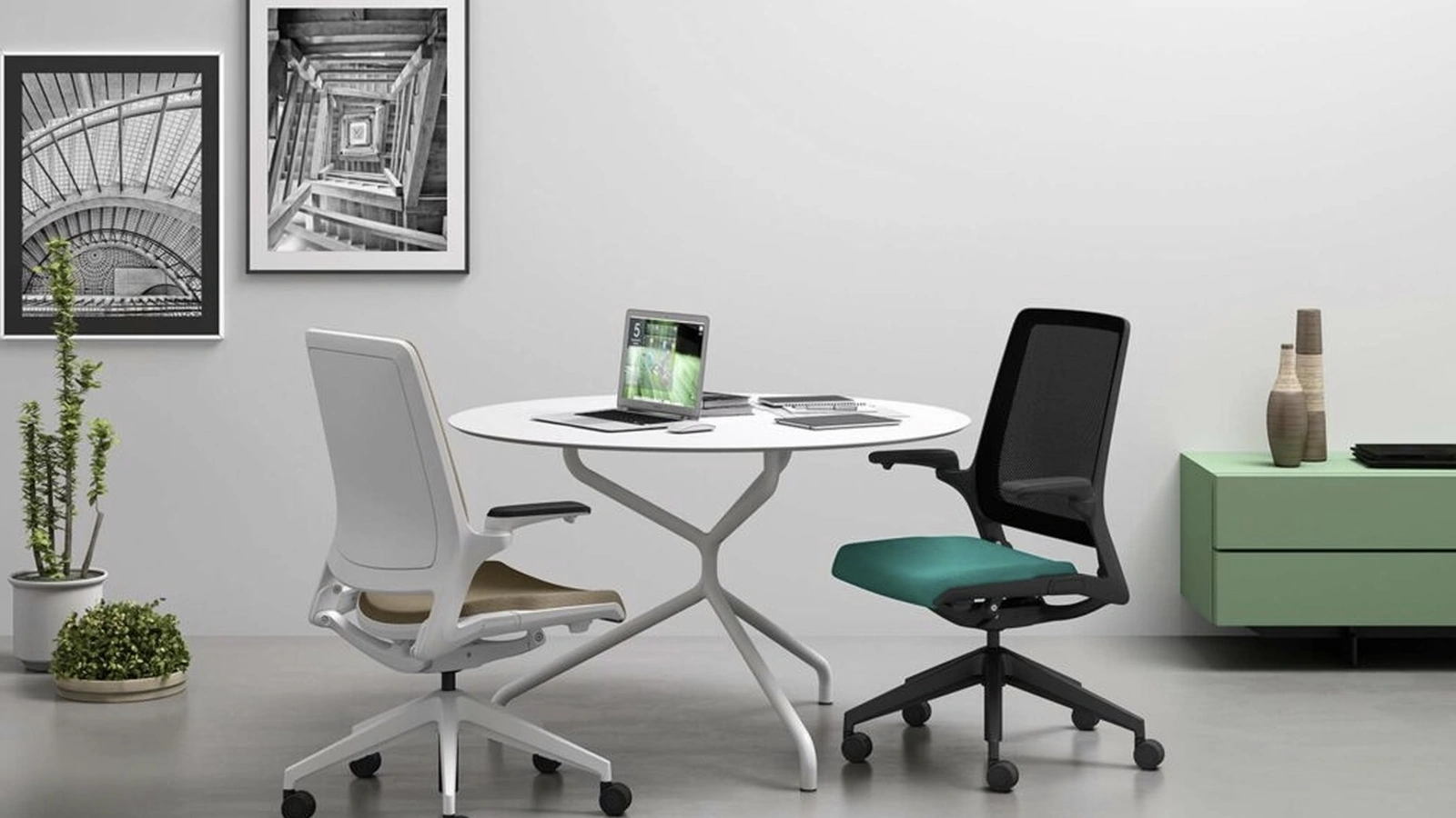 Seduta Operativa su ruote Astra in tessuto imbottito di Sedie Brianza