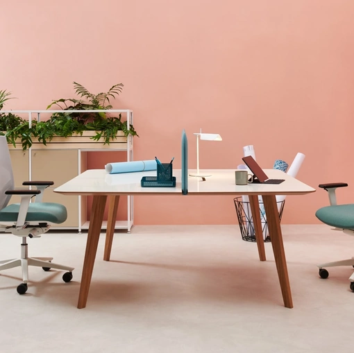 Sedia operativa in tessuto con schienale rivestito in rete traspirante Easy-B di Estel