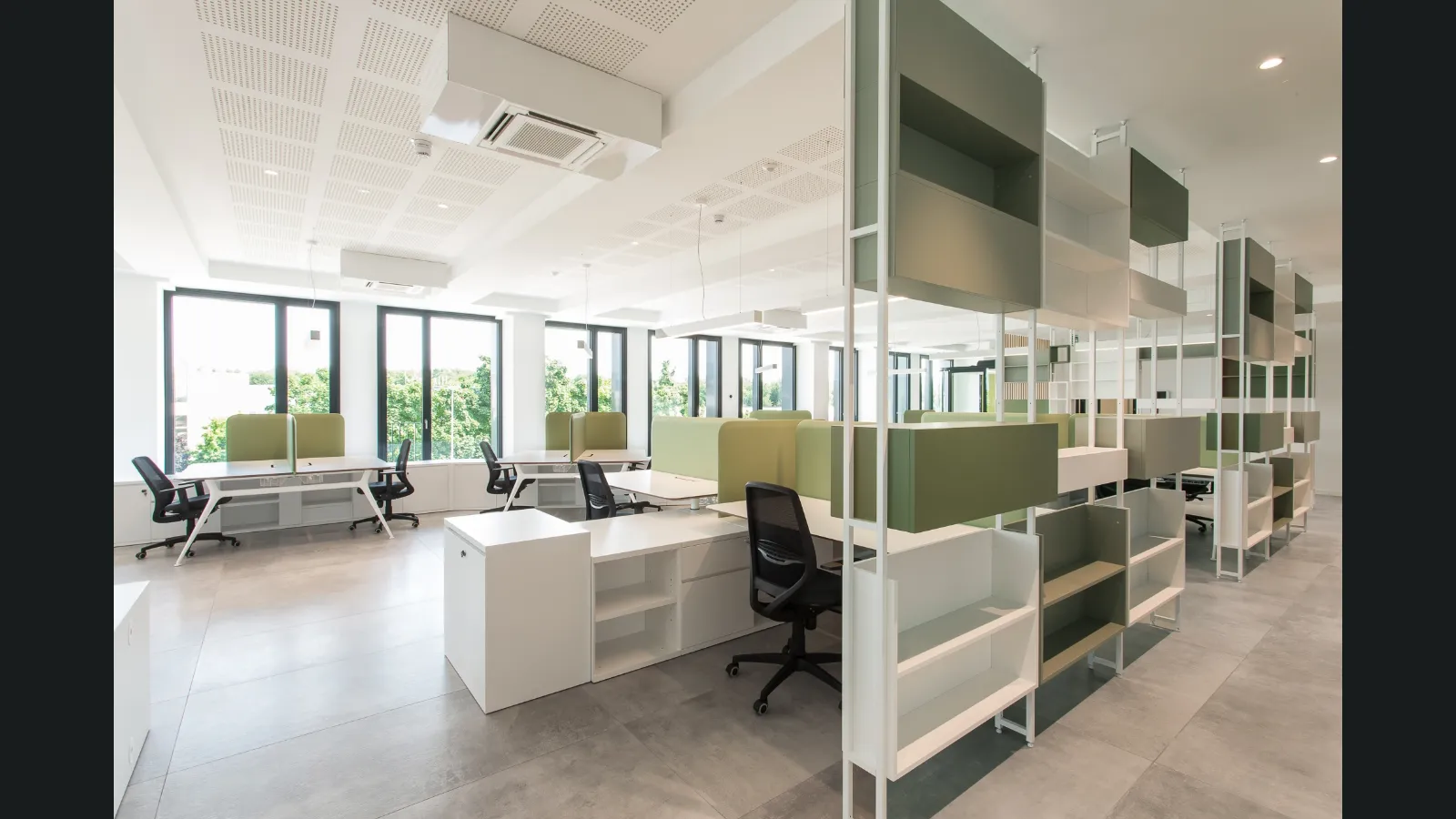 Libreria Divisoria componibile in laccato opaco Fix Vela di Estel