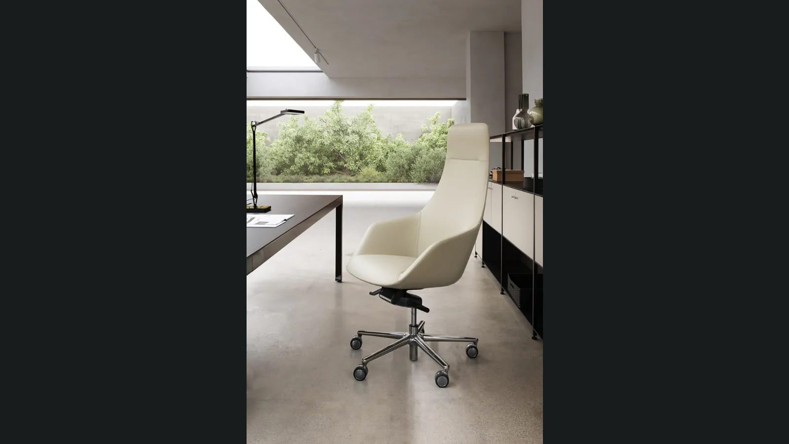 Poltrona direzionale Hego di Estel