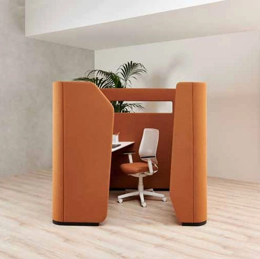 Sedia operativa con schienale in polipropilene con trama a griglia per l’areazione Hyla di Estel