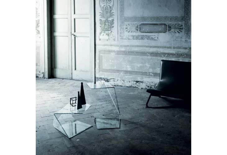 Tavolini Harold and Maude in cristallo trasparente extralight di Glas Italia