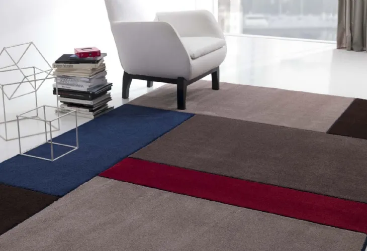 Tappeto moderno con linee geometriche T1402S di Besana Moquette